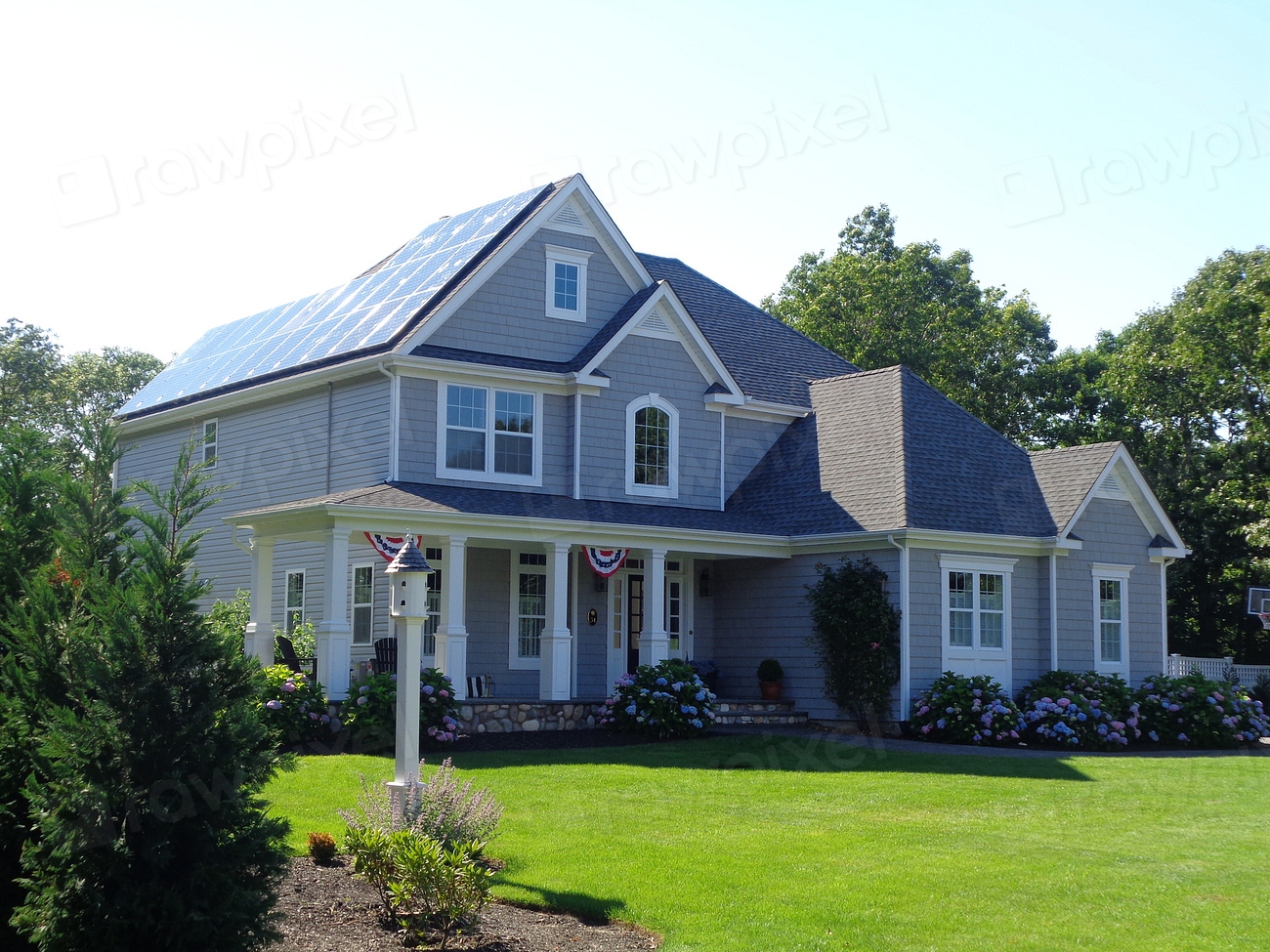 Resale Value of Homes (image credits: rawpixel)