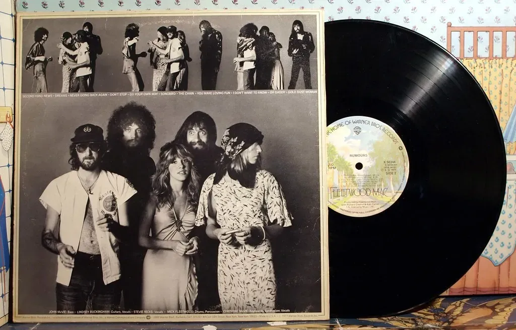 1. "The Chain" and "Go Your Own Way" tore apart Fleetwood Mac (Image Credits: Flickr)