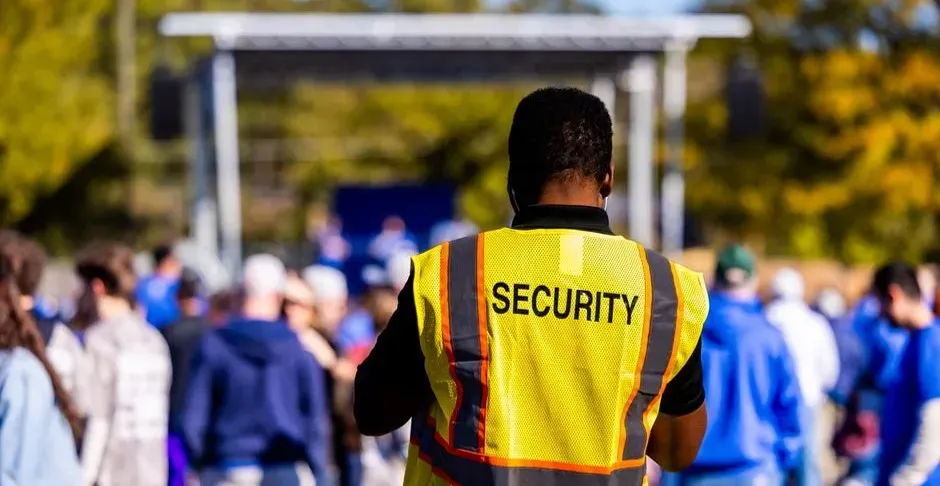 6. Letting a fan bring a small gift past security (Image Credits: Pexels)