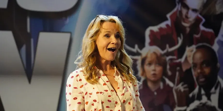3. Lea Thompson as multiple McFly women (Image Credits: Flickr)