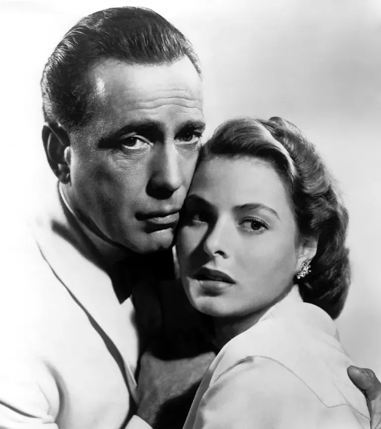 Casablanca's Gentle Farewell (Tom McKinnon, Flickr, CC BY-SA 2.0)