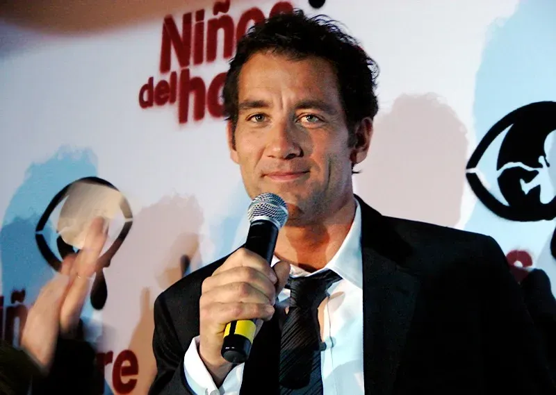 Clive Owen in Children of Men (2006) (Image Credits: Wikimedia)