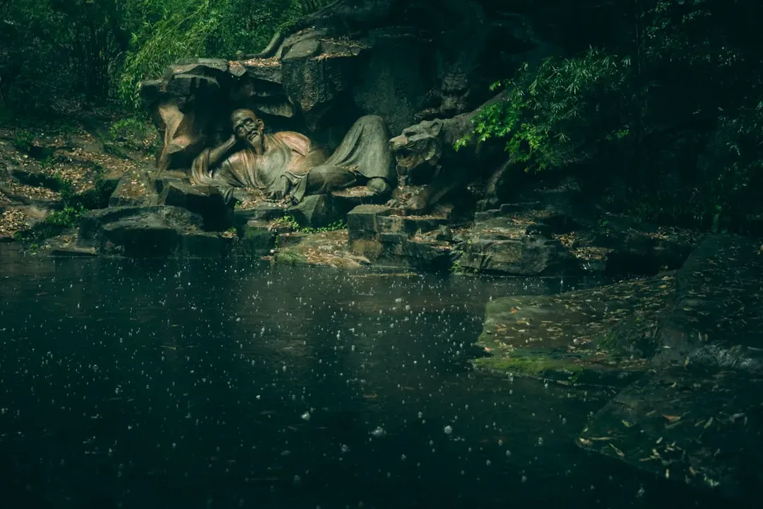 Frère Jacques: The Monk Who Overslept (Image Credits: Unsplash)