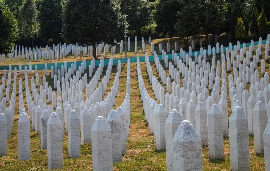 5. "Drinking the Kool-Aid" - The Jonestown Massacre (Image Credits: Pexels)