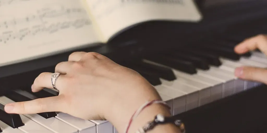 Repetition and the Earworm Effect (Image Credits: Pixabay)