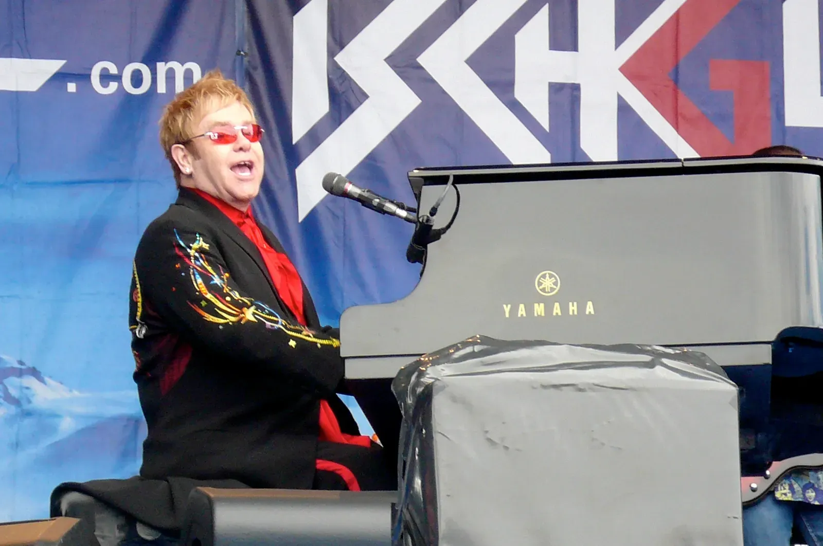 6. Elton John - Goodbye Yellow Brick Road (1973) (Image Credits: Wikimedia)