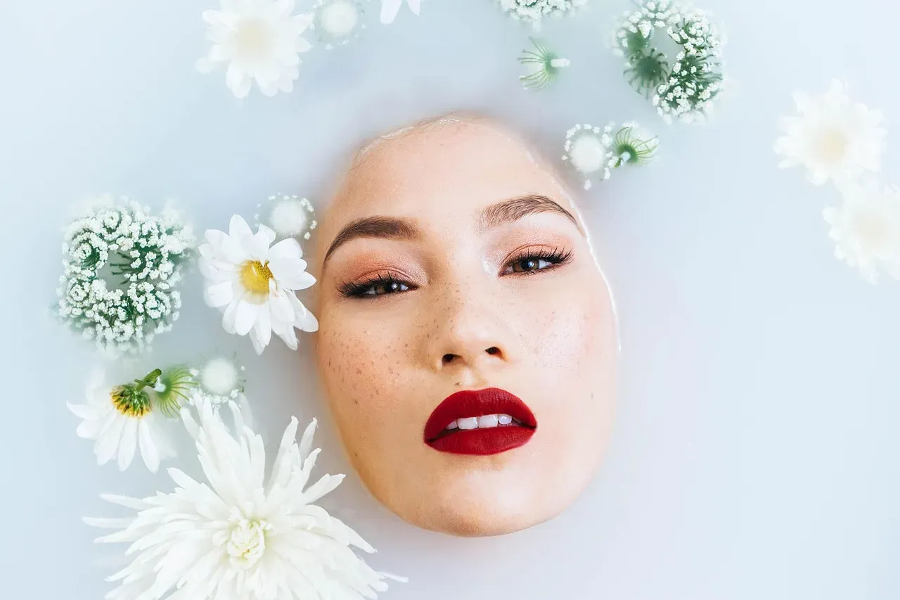 3. Luxury Skincare Products Pushed on Preteens (Image Credits: Pixabay)