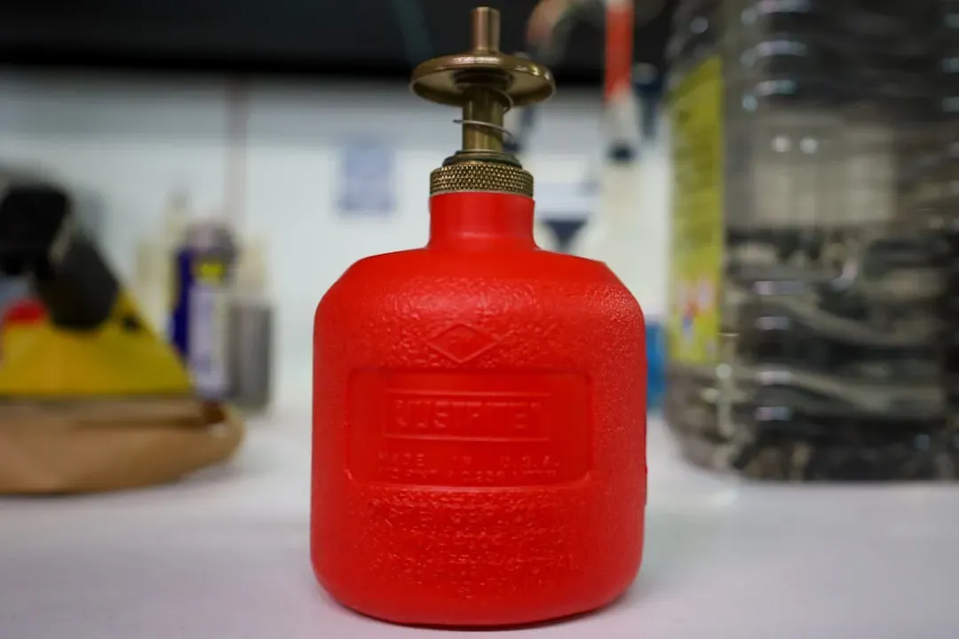 5. Teflon: When an Empty Gas Cylinder Held a Surprise (Image Credits: Unsplash)