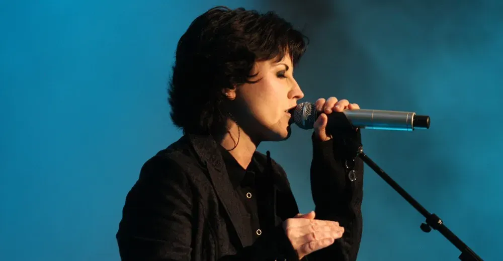 5. The Cranberries (Image Credits: Wikimedia)