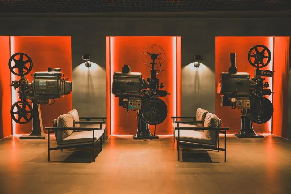 Running Two Projectors and the Changeover (Image Credits: Pexels)
