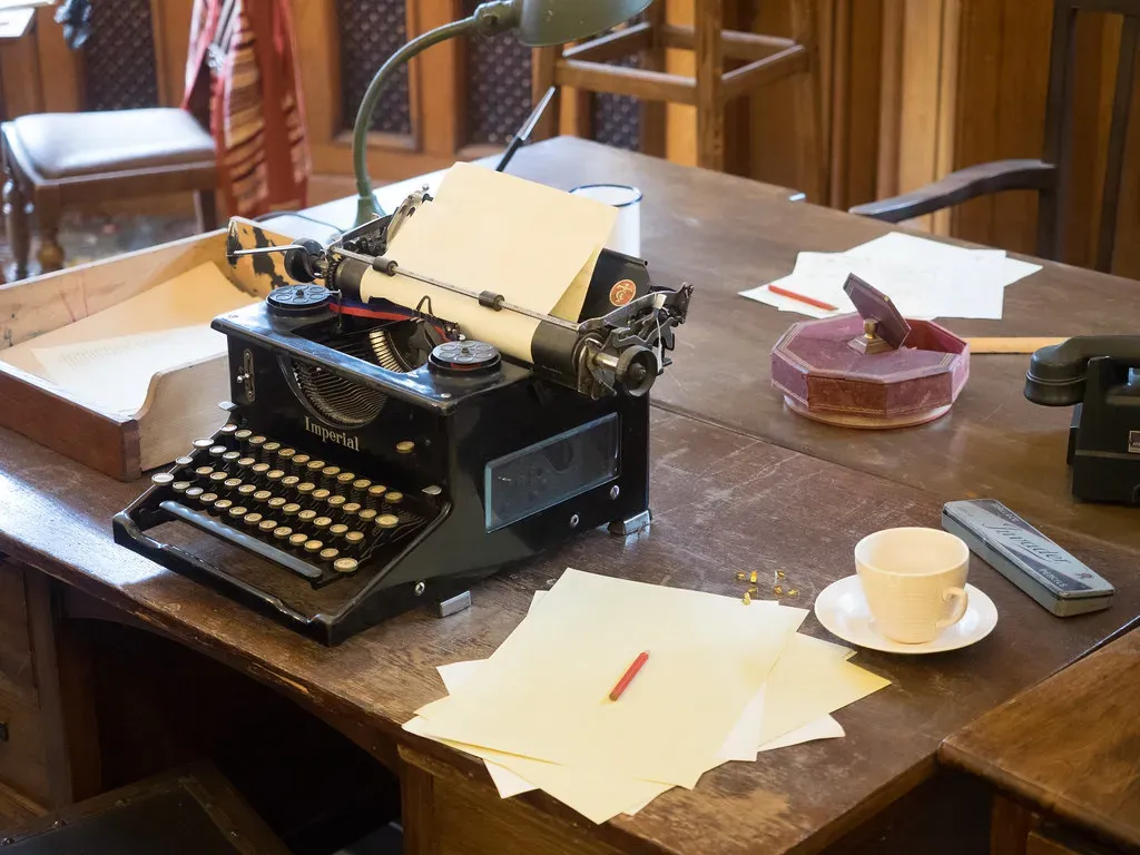 12. Ernest Hemingway's Mid-Sentence Stops (wwarby, Flickr, CC BY 2.0)