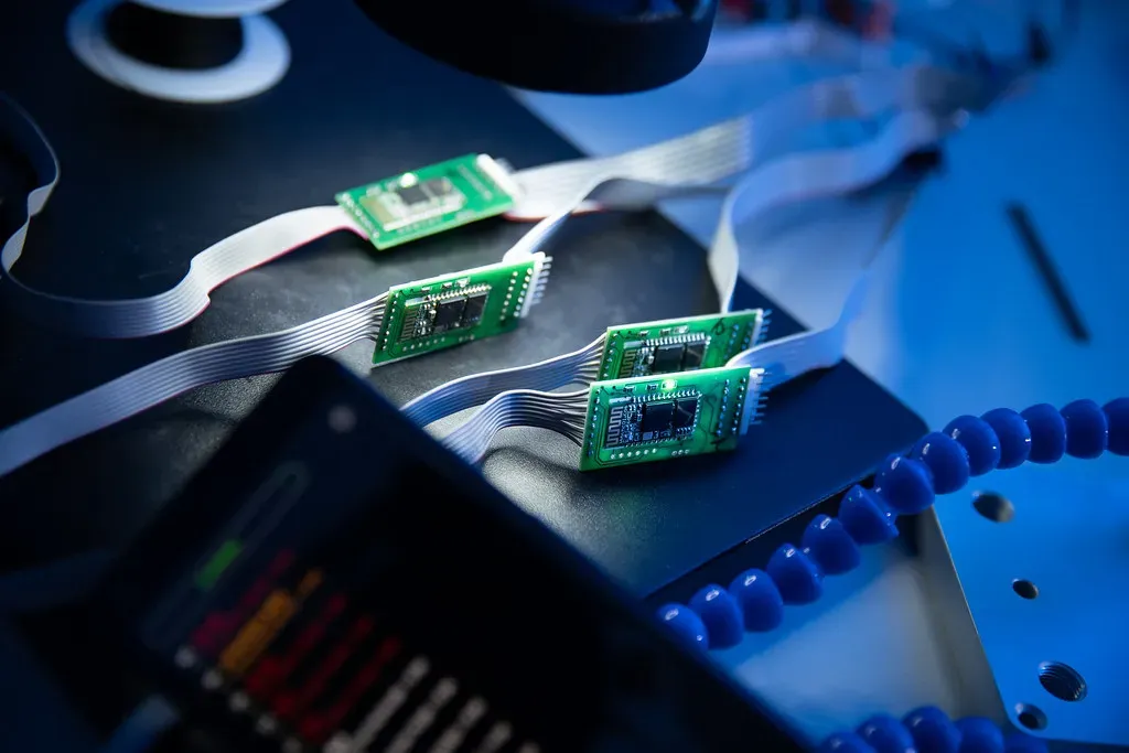 Tactic 2: Bluetooth-Enabled Internal Skimmers (Image Credits: Flickr)