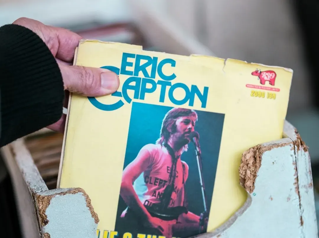 4. Eric Clapton – Unplugged (1992) (Image Credits: Unsplash)