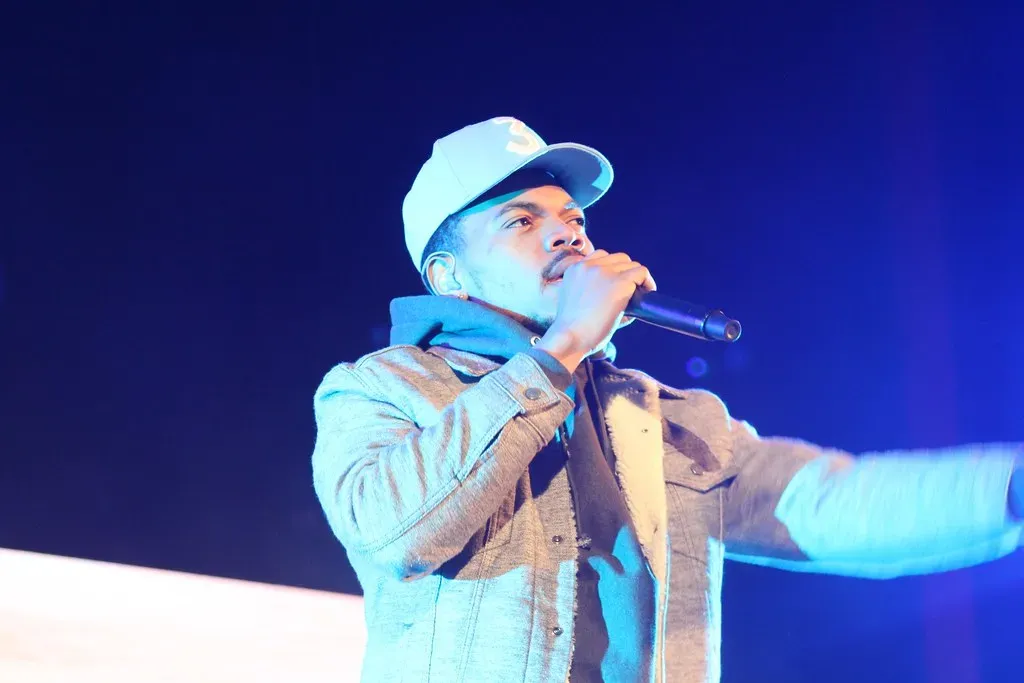 6. Chance the Rapper's refusal to sign with a major label (Julio Enriquez, Flickr, CC BY 2.0)