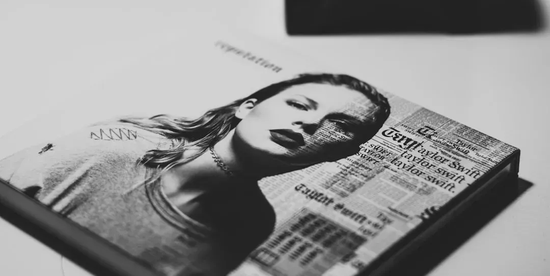 1. Taylor Swift and Karlie Kloss (Image Credits: Unsplash)