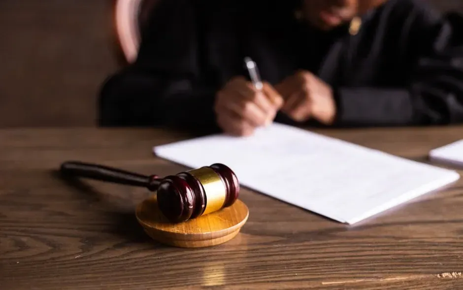 R. Kelly: A Career Ended in a Courtroom (Image Credits: Pexels)