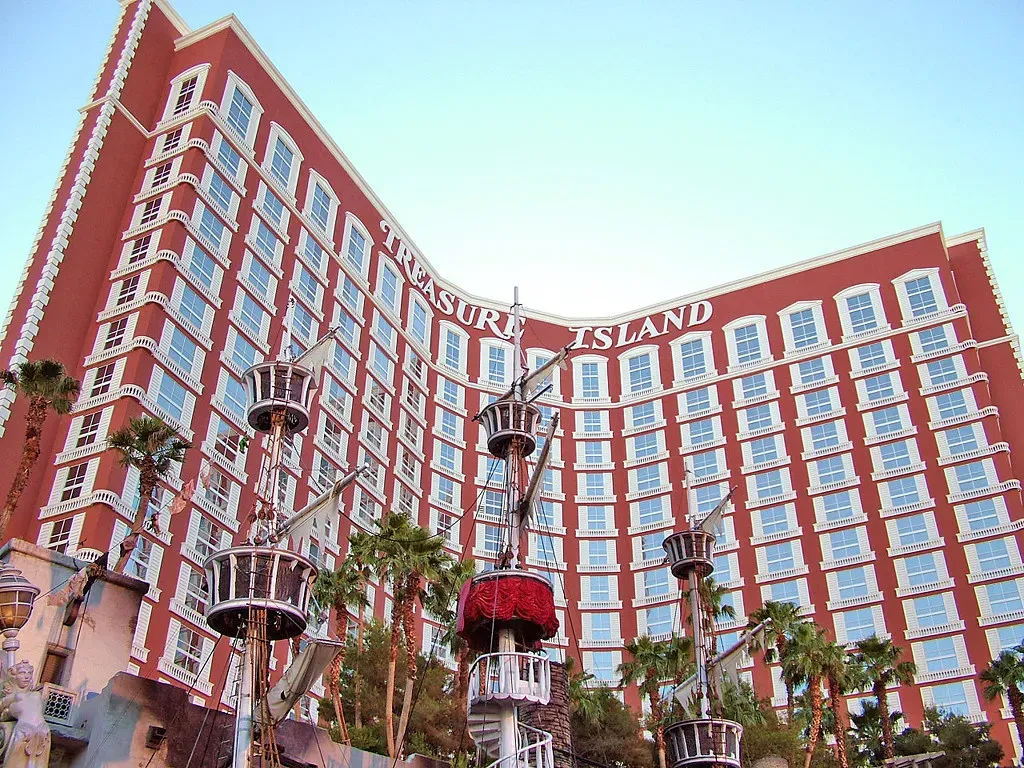 Treasure Island: A Reliable North Strip Option (Image Credits: Flickr)