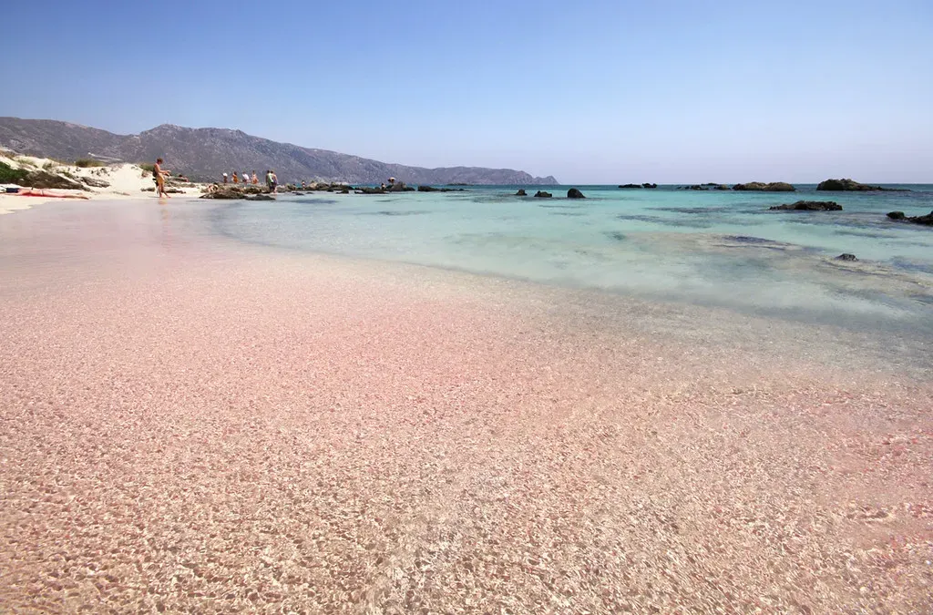 Honourable Mention: Elafonissi Beach, Crete, Greece - Europe's Pink Wonder (Miguel Virkkunen Carvalho, Flickr, CC BY 2.0)