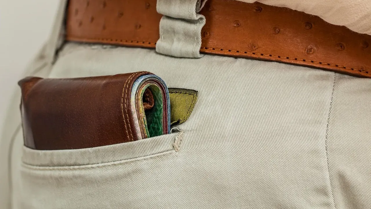 Theft and Personal Security: A Growing Festival Problem (Image Credits: Pixabay)