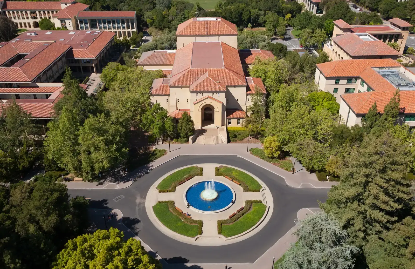 Stanford University: The Architect of Silicon Valley (Image Credits: Wikimedia)