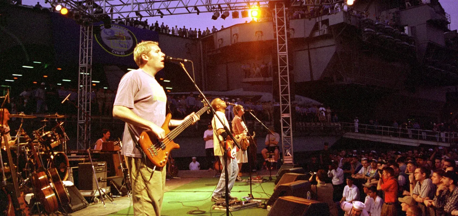 3. Hootie & the Blowfish – Cracked Rear View (1994) (Image Credits: Wikimedia)