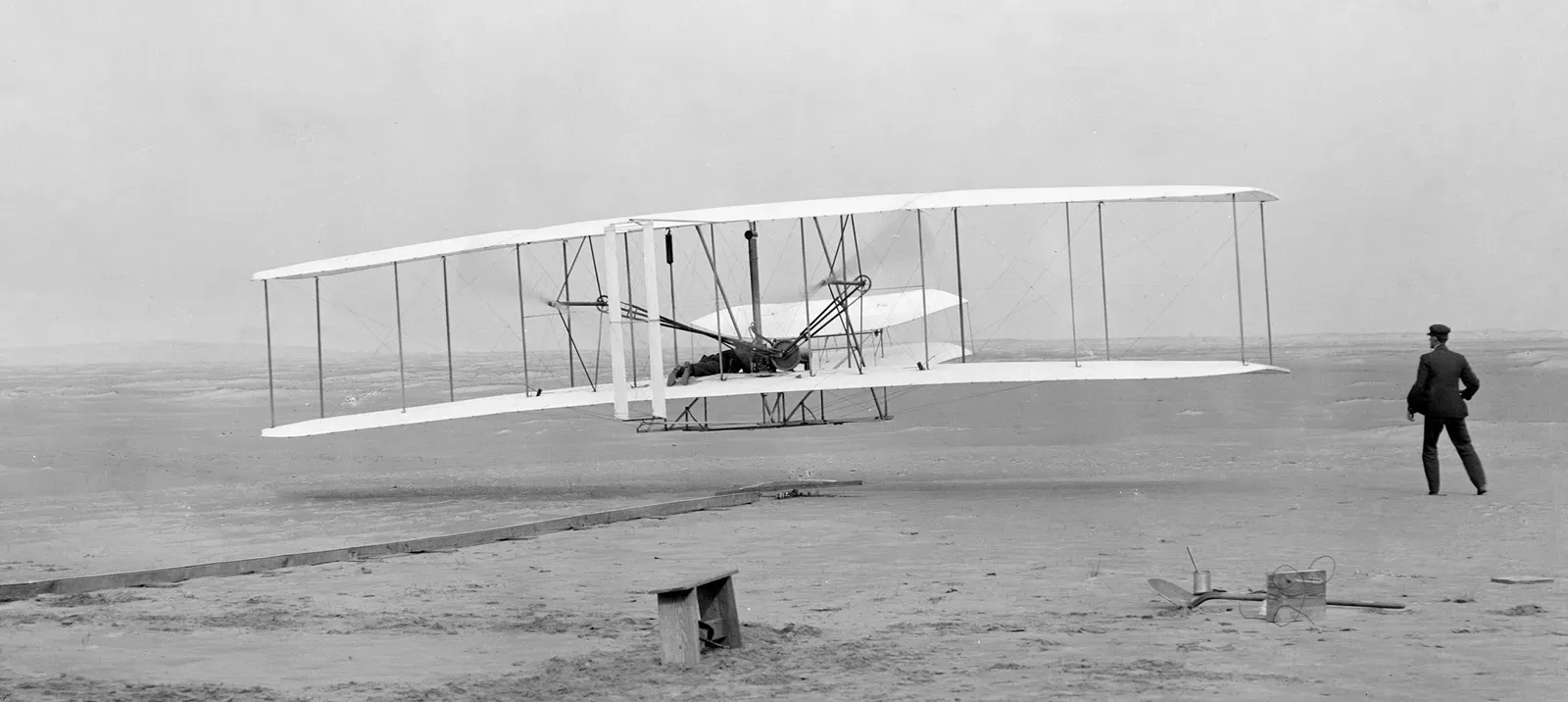 1. The Wright Brothers Take Flight (1903) (Image Credits: Wikimedia)