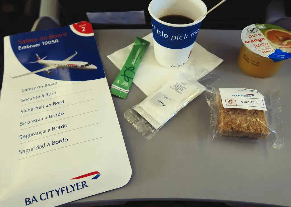 4. Eating Poorly or Skipping Meals (Image Credits: Flickr)