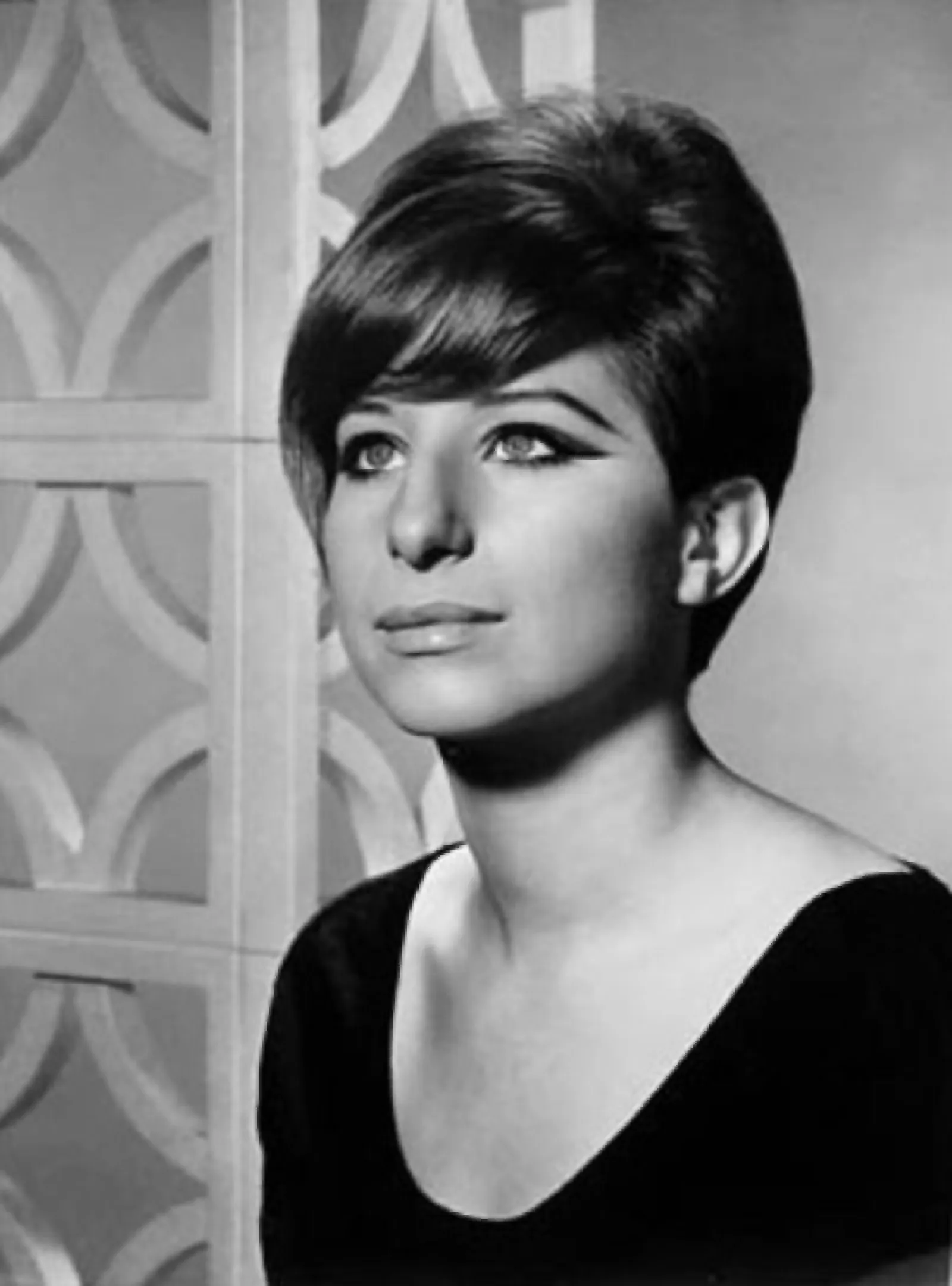 Barbra Streisand and the Michael Jackson ballad she passed on (eBay item
photo front
photo back, Public domain)