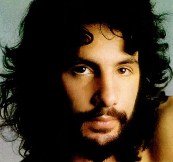 Cat Stevens: From Rock Star to Spiritual Seeker (Image Credits: Wikimedia)