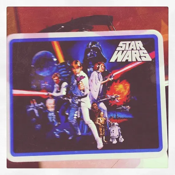 5. The Star Wars Lunchbox (1977): A New Hope for Your Sandwich (sarahwulfeck, Flickr, CC BY 2.0)