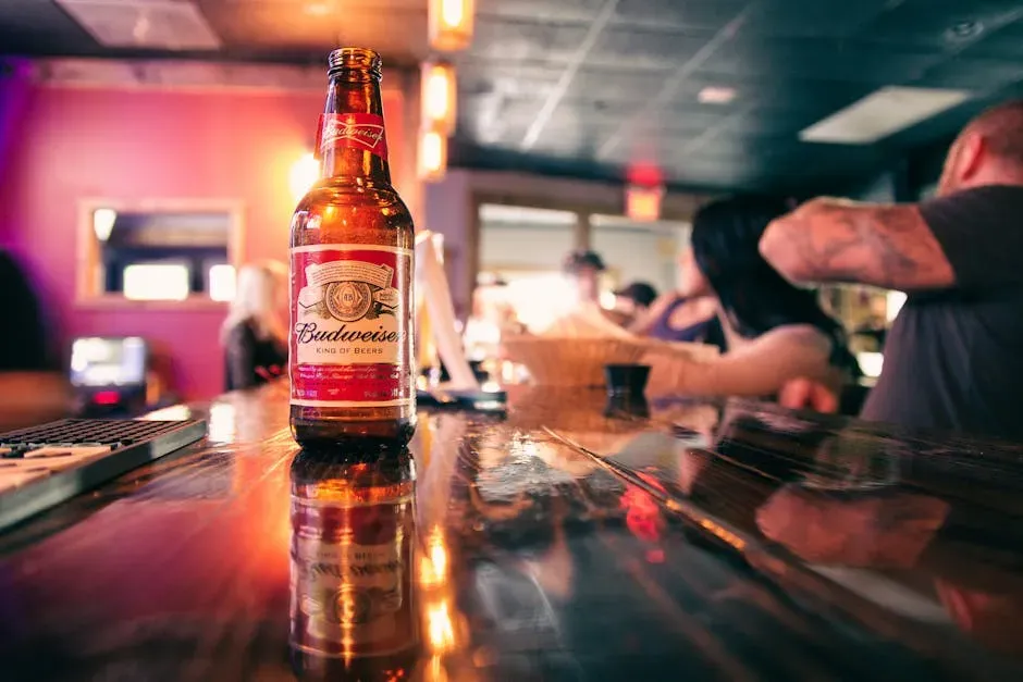 5. "Closing Time" by Semisonic (Image Credits: Pexels)