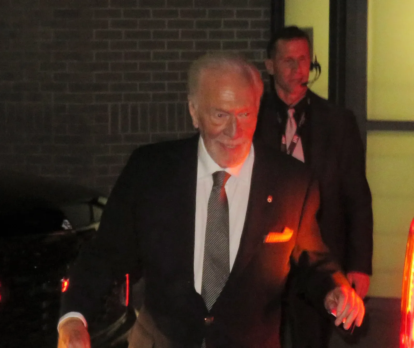 20. Harlan Thrombey's Portrait Subtly Changing in Knives Out (Image Credits: Wikimedia)