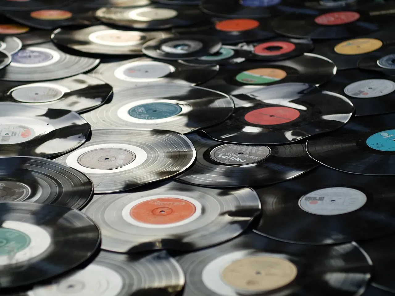 Pumped Up Kicks by Foster the People (Image Credits: Pixabay)