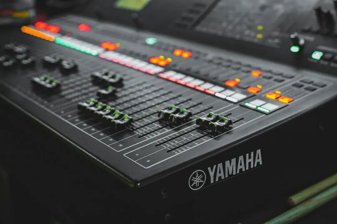 Blade Runner (1982): Vangelis and the Synthesizer (Image Credits: Unsplash)