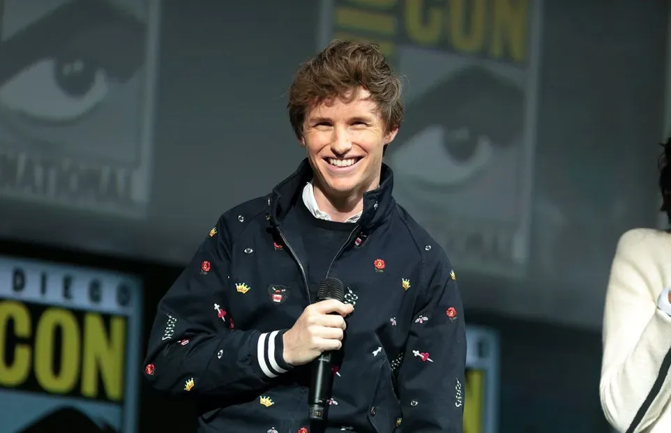 Eddie Redmayne as Lili Elbe in The Danish Girl (2015) (Image Credits: Flickr)