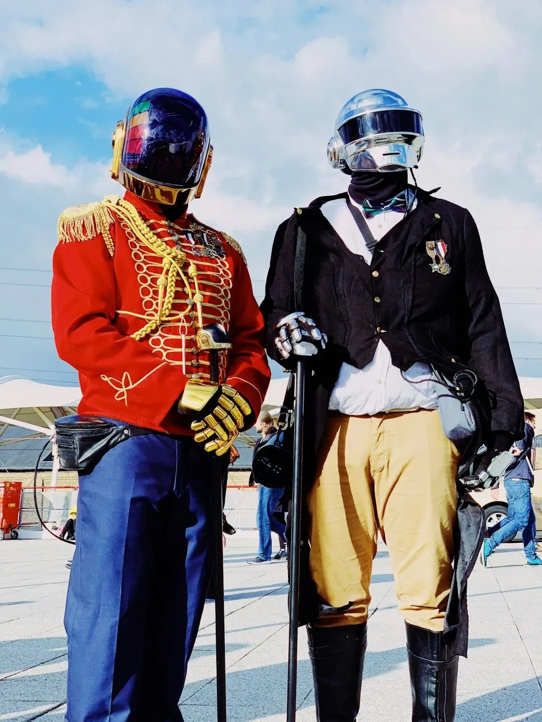 5. Daft Punk – "One More Time" (2000): French House Meets the Global Mainstream (Image Credits: Unsplash)