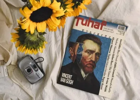 Vincent van Gogh's Letters to His Brother Theo (Image Credits: Pexels)