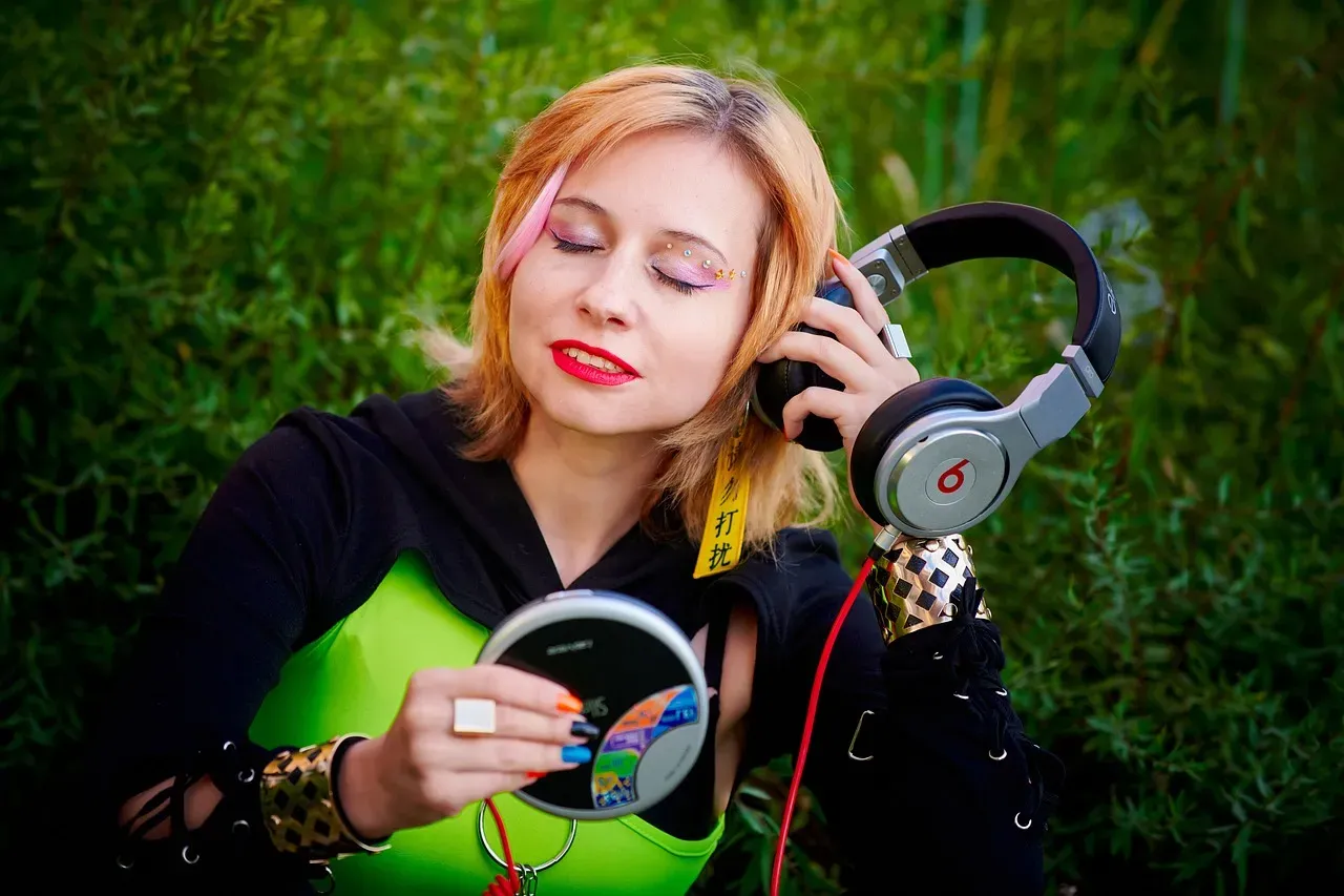 The CD Scam: A Different Wrapper, Same Trick (Image Credits: Pixabay)