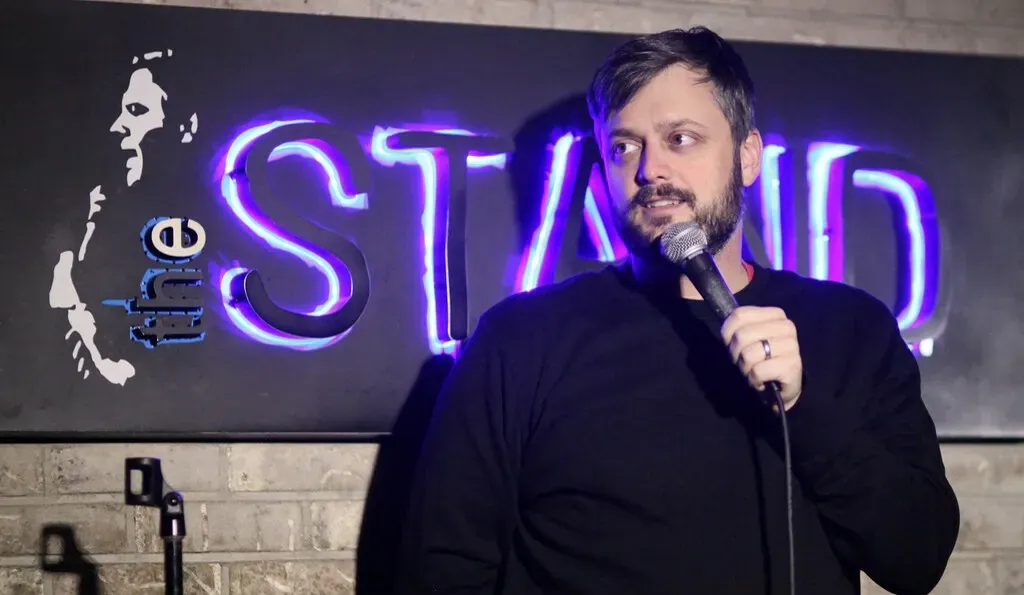 Nate Bargatze - The Clean Comic With a MAGA Stain (Image Credits: Flickr)