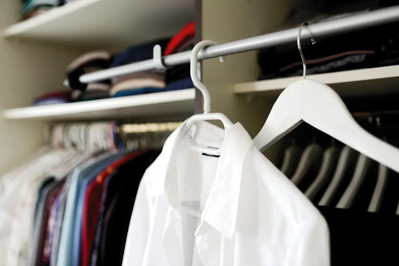 Hybrid Work Reshaping Wardrobe Choices (Image Credits: Pixabay)