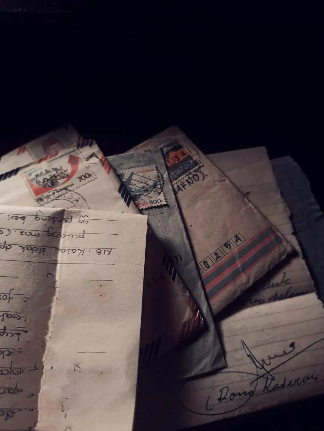 5. The 577 Sealed Letters from The Hague (Image Credits: Unsplash)