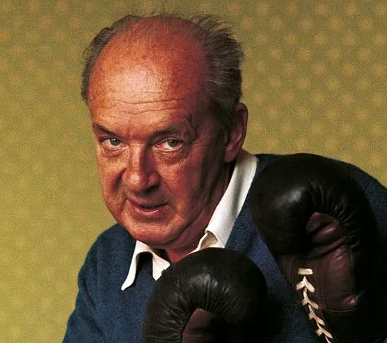 4. Lolita by Vladimir Nabokov - "To Véra" (Image Credits: Wikimedia)