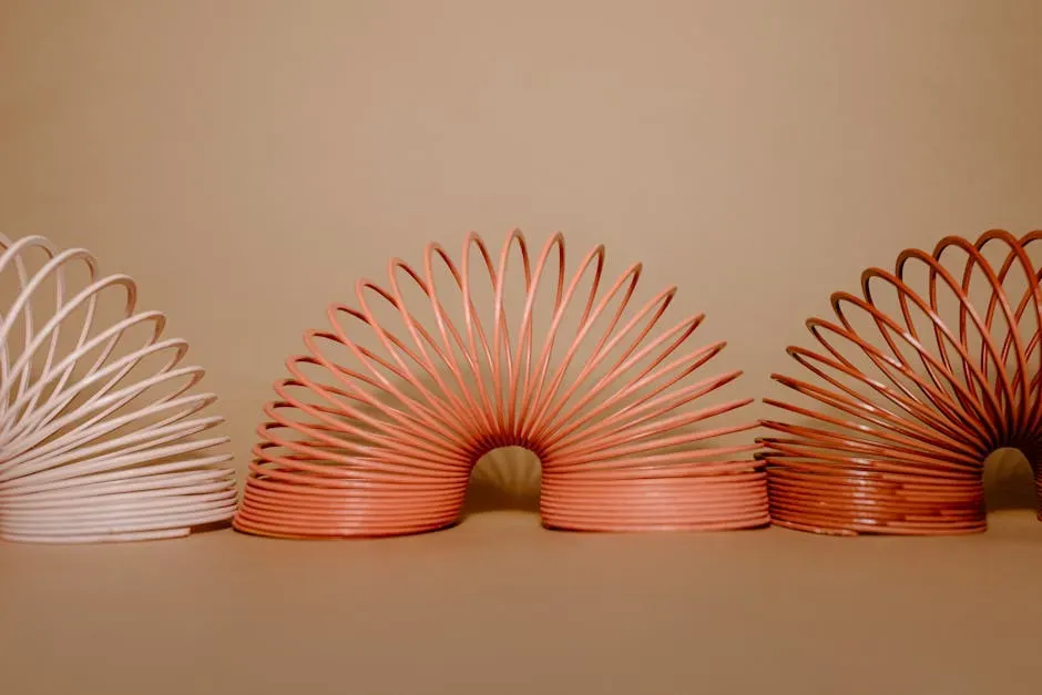 The Slinky: A Spring That Walked Off a Shelf and Into History (Image Credits: Pexels)