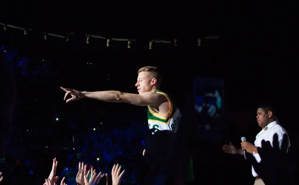 Macklemore - The Independent Artist Who Won Four Grammys Without a Label (Image Credits: Flickr)
