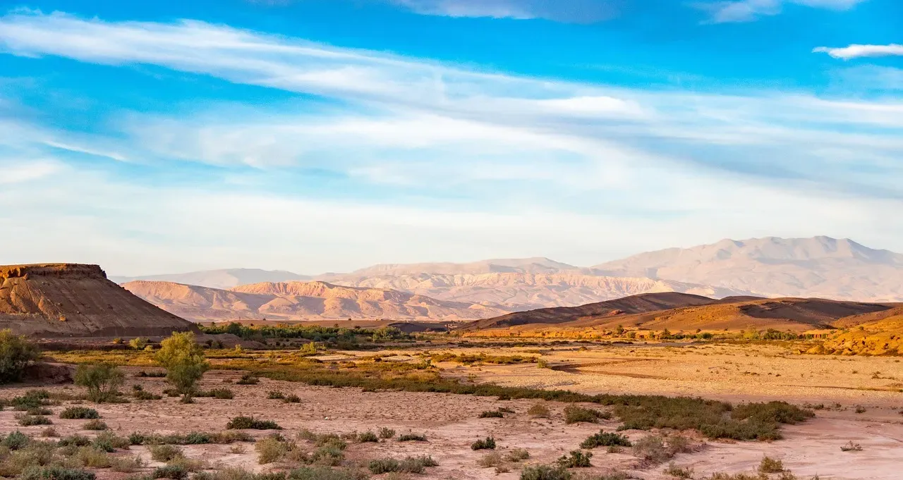 Water Scarcity Is Hitting Tourist Towns (Image Credits: Pixabay)