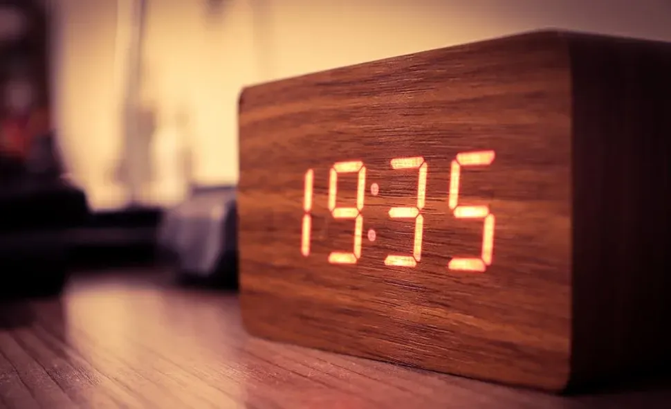The Alarm Clock: Ancient Greece's Wake-Up Call (Image Credits: Unsplash)