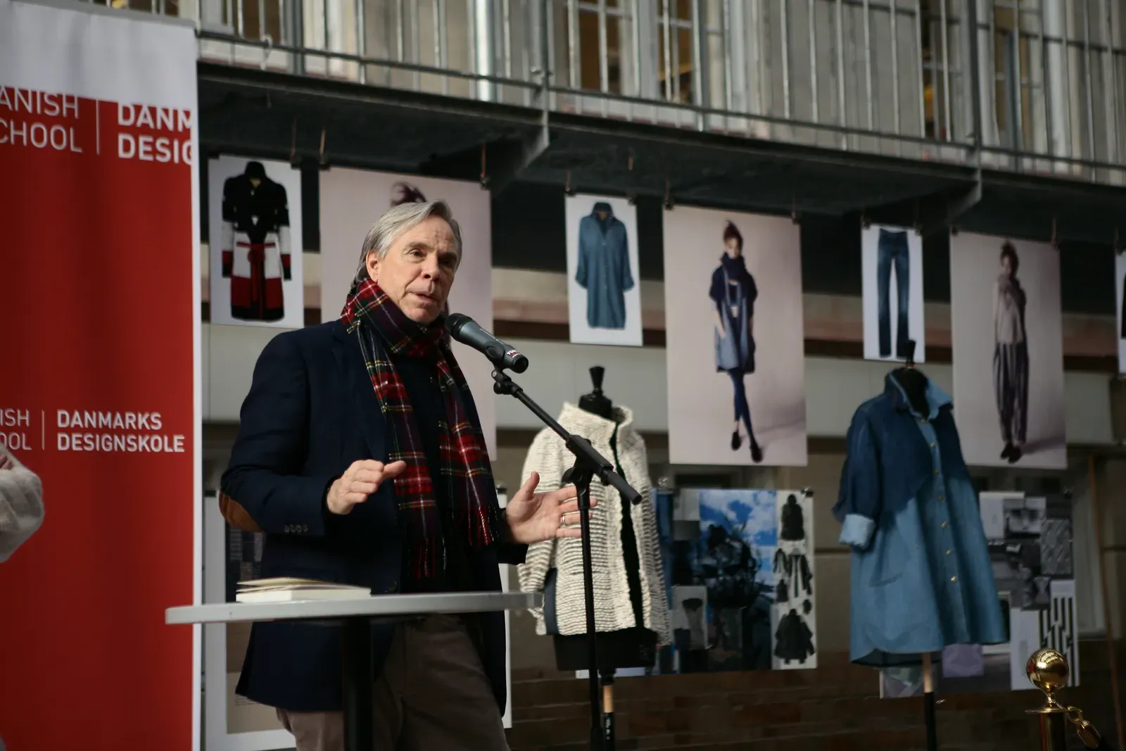 Tommy Hilfiger and IBM Watson: Smart Clothing with AI Recommendations (Image Credits: Wikimedia)