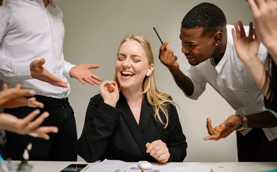 Tolerating or Laughing Off Workplace Aggression (Image Credits: Pexels)