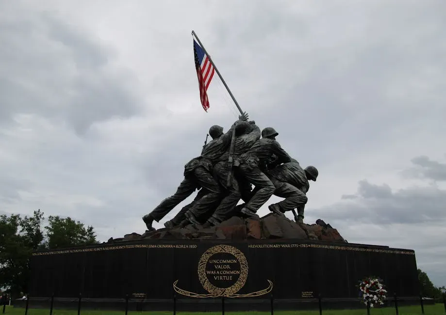 2. "Raising the Flag on Iwo Jima" by Joe Rosenthal (1945): The Second Raising Nobody Mentions (Image Credits: Pexels)