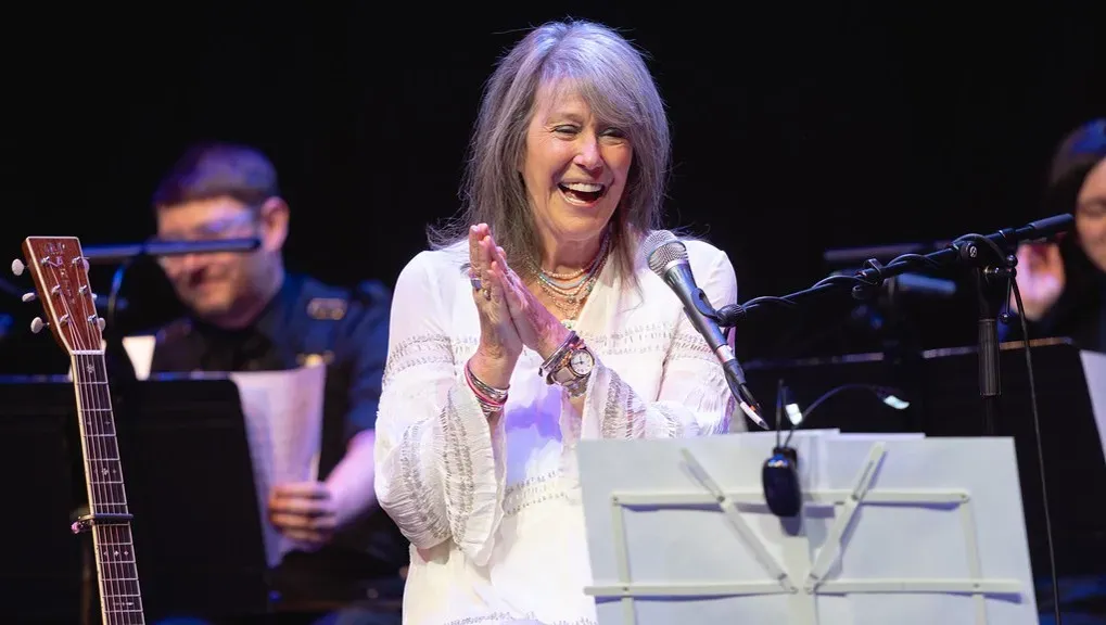 6. Vashti Bunyan (Image Credits: Flickr)